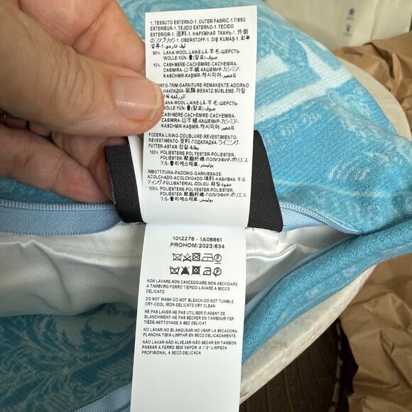 Versace Medusa Print Wool/Cashmere Pillow Cushion, large, New Made in Italy - Picture 12 of 13